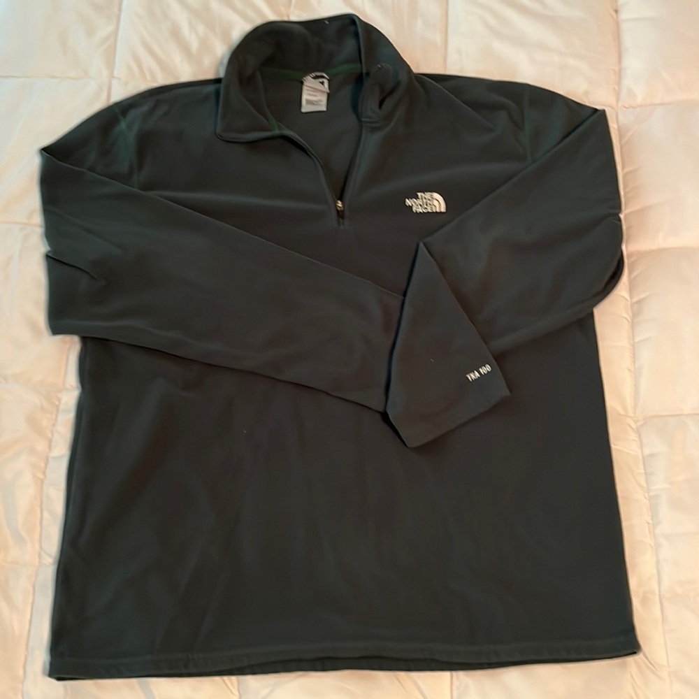North Face 1/4 zip pullover XL
